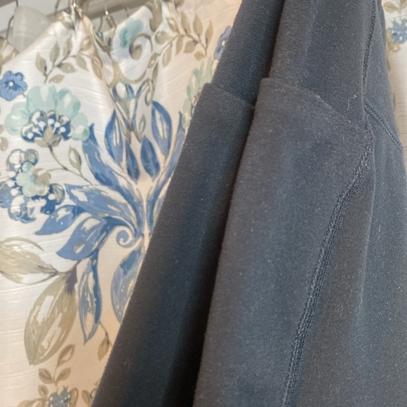 2 PAIR OF WOMENS DANSKIN BLACK LEGGINGS WITH POCKETS. MEDIUM. - Picture 4 of 8